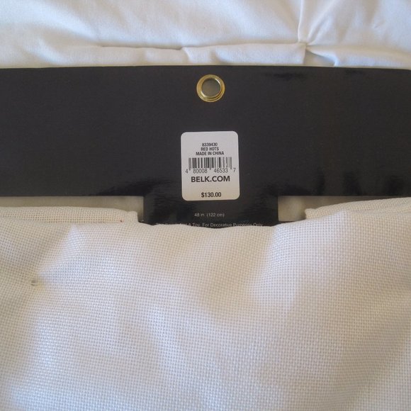 CROWN AND IVY BUCK DEER TREE SKIRT NWT $130.00 - Picture 6 of 7